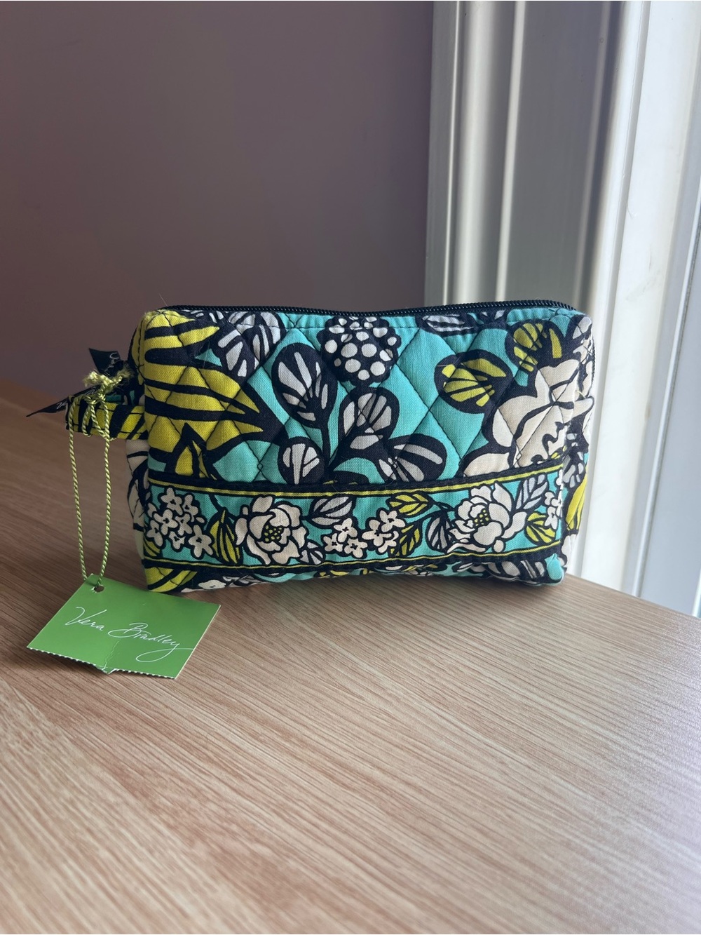 NWT Vera Bradley Island Blooms Small Cosmetic Bag